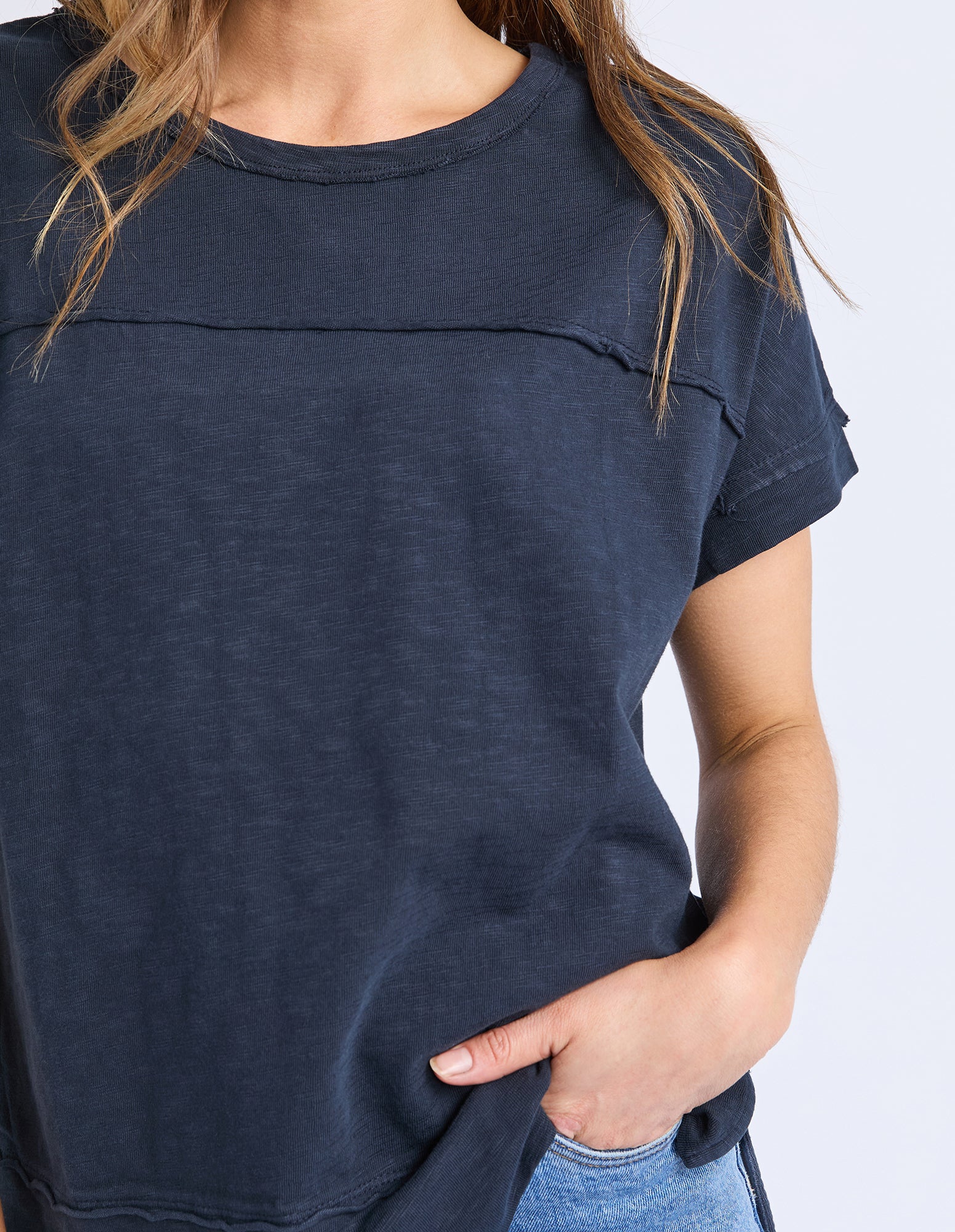 Allison Tee Dark Saphire - Image 5