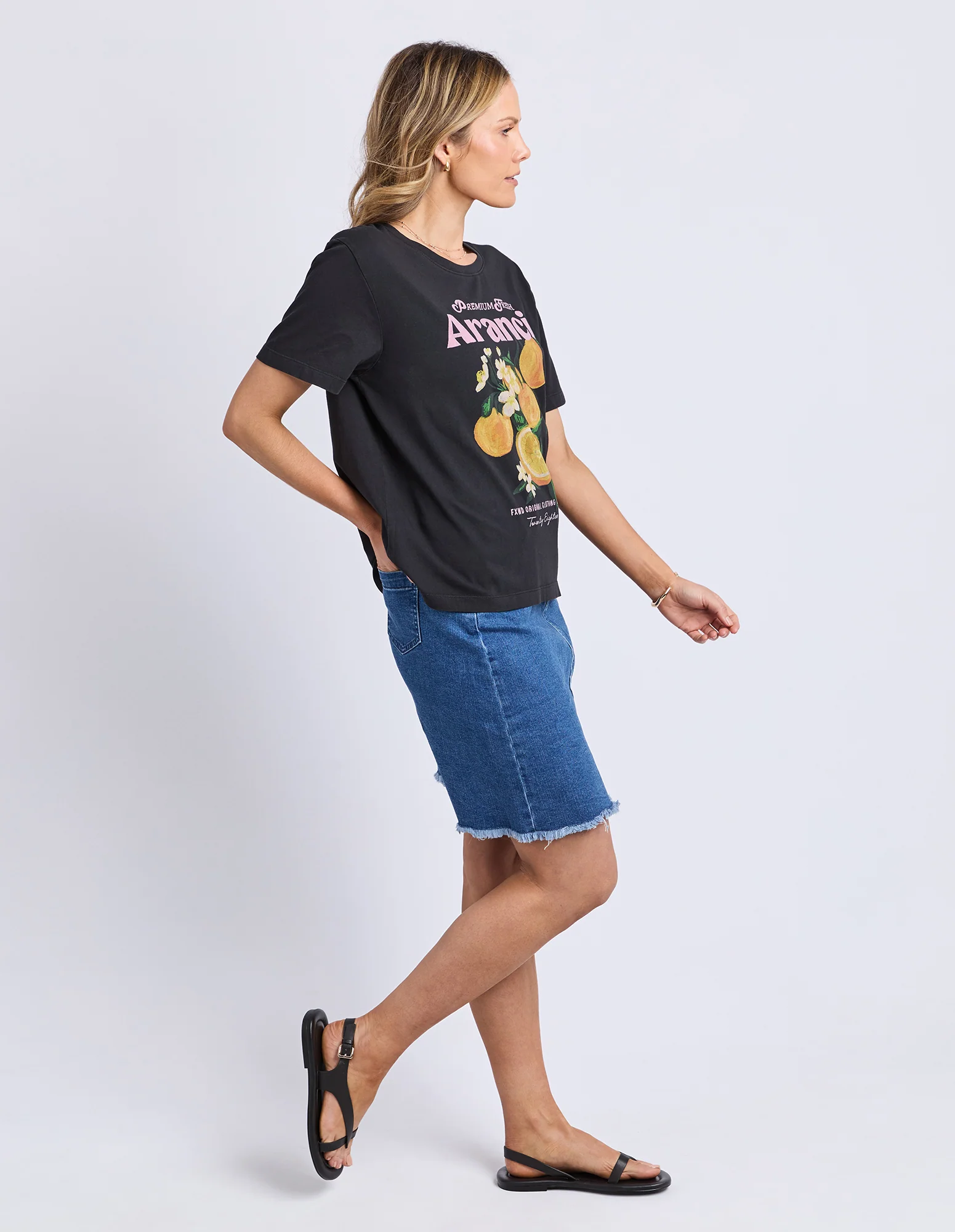 Arancia Tee Washed Black - Image 6