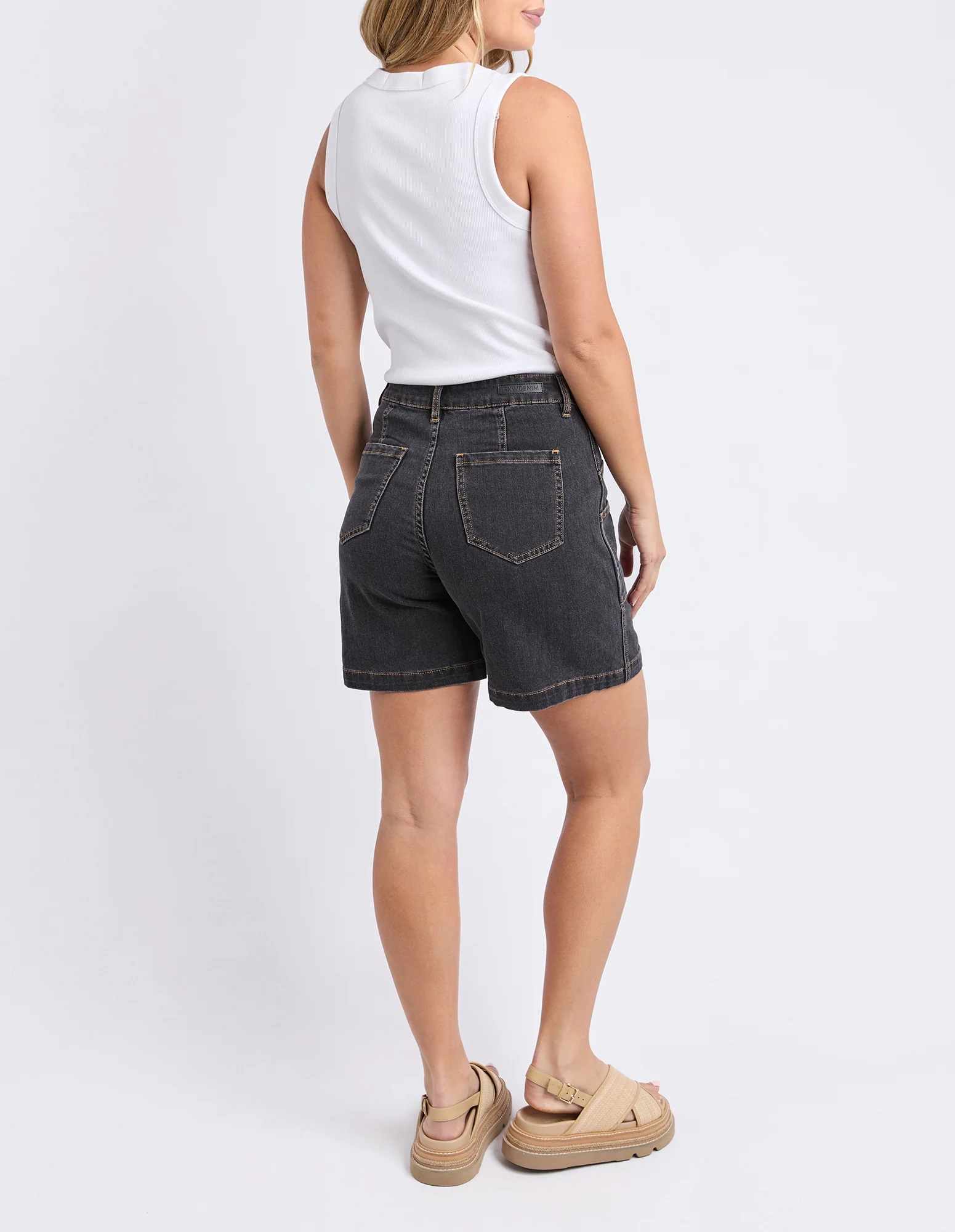 Balmy Short Washed Black - Image 4
