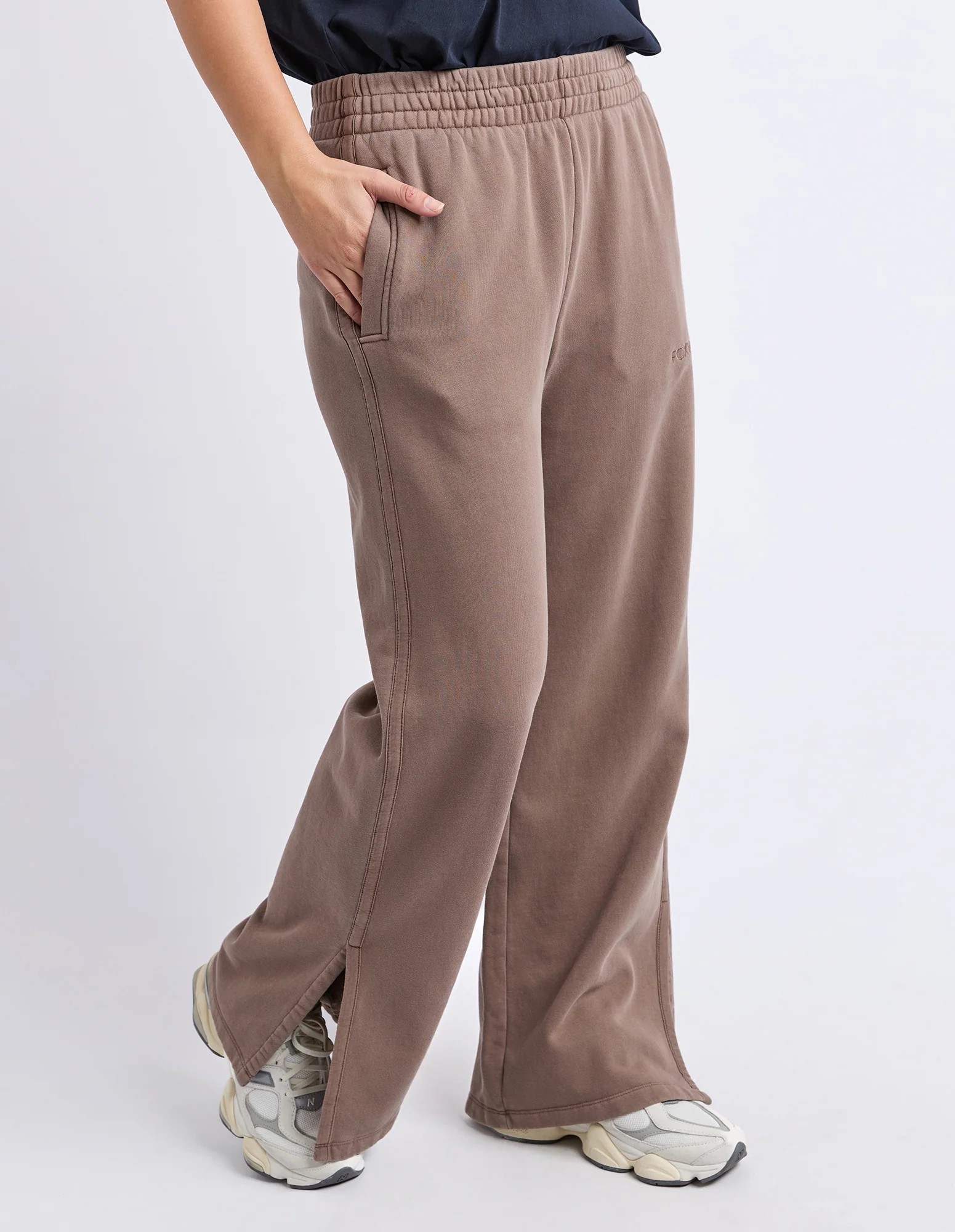 Classic Track Pant Brown - Image 5