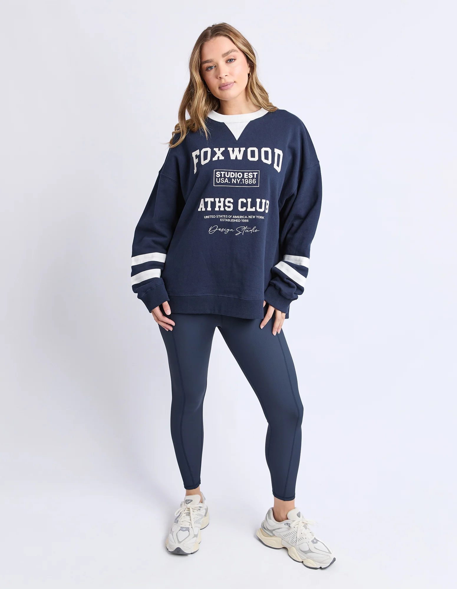 Club Life Oversized Crew Navy/White - Image 3