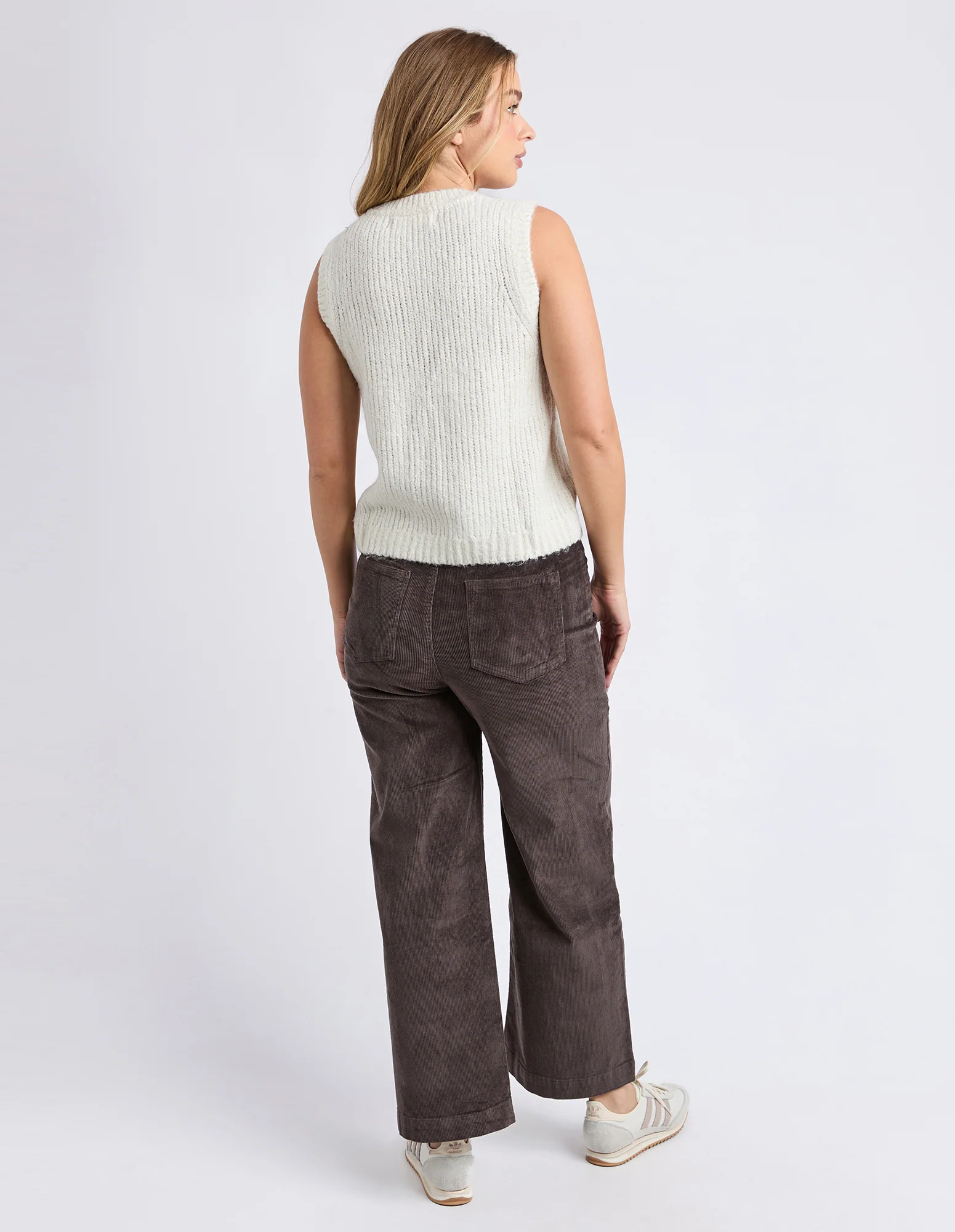 Delta Knit Vintage White - Image 4