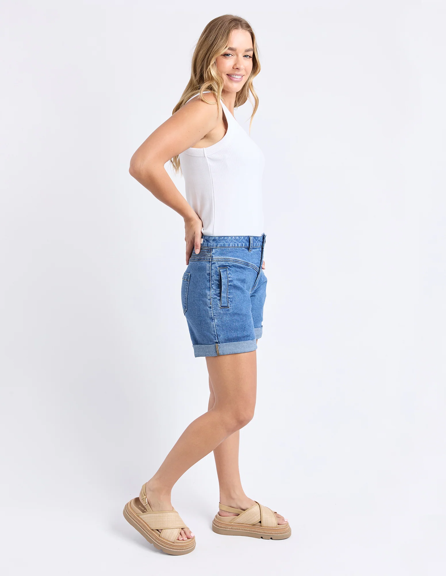 Devi Short Mid Blue - Image 6