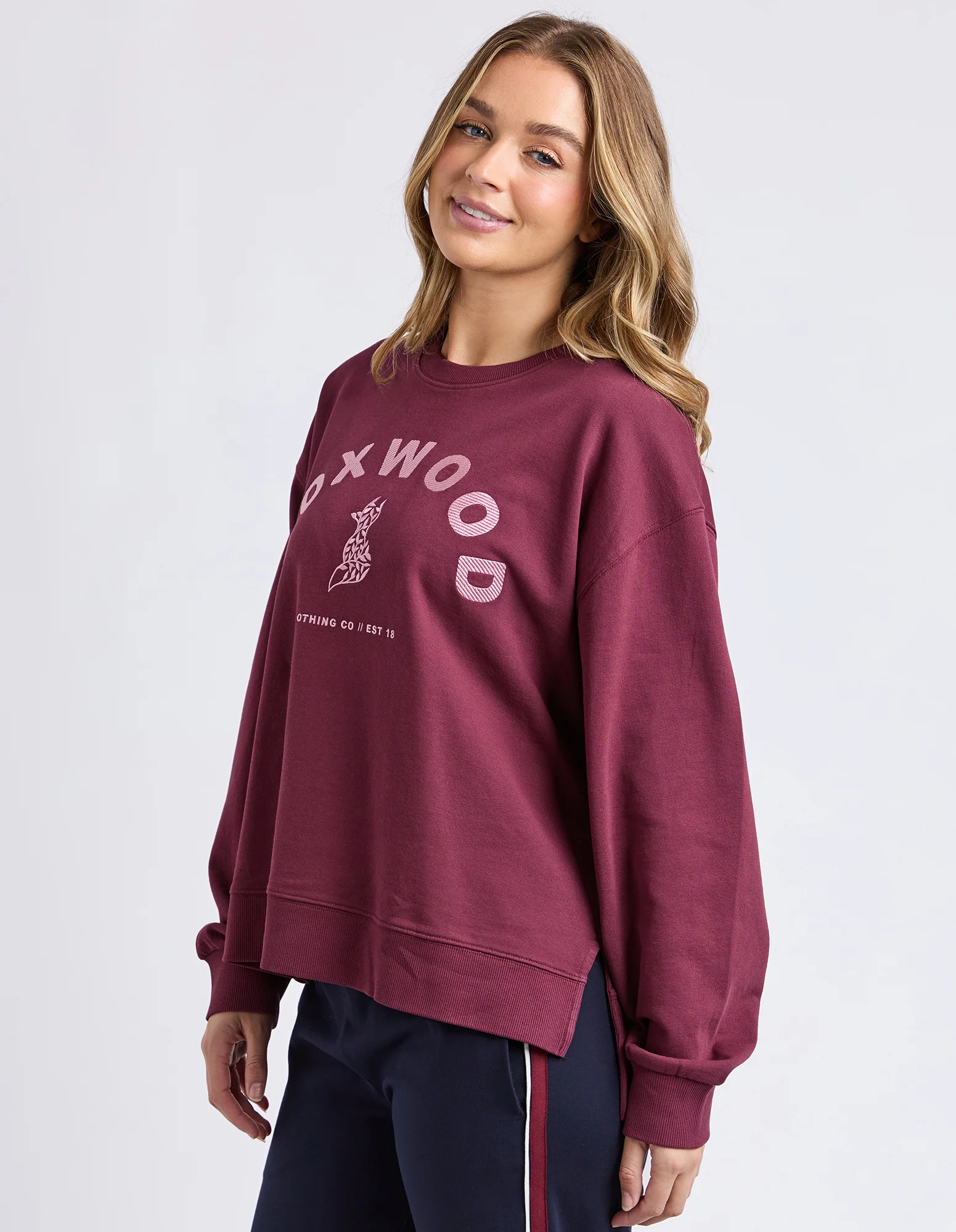 Effortless Contrast Crew Windsor Wine - Image 4