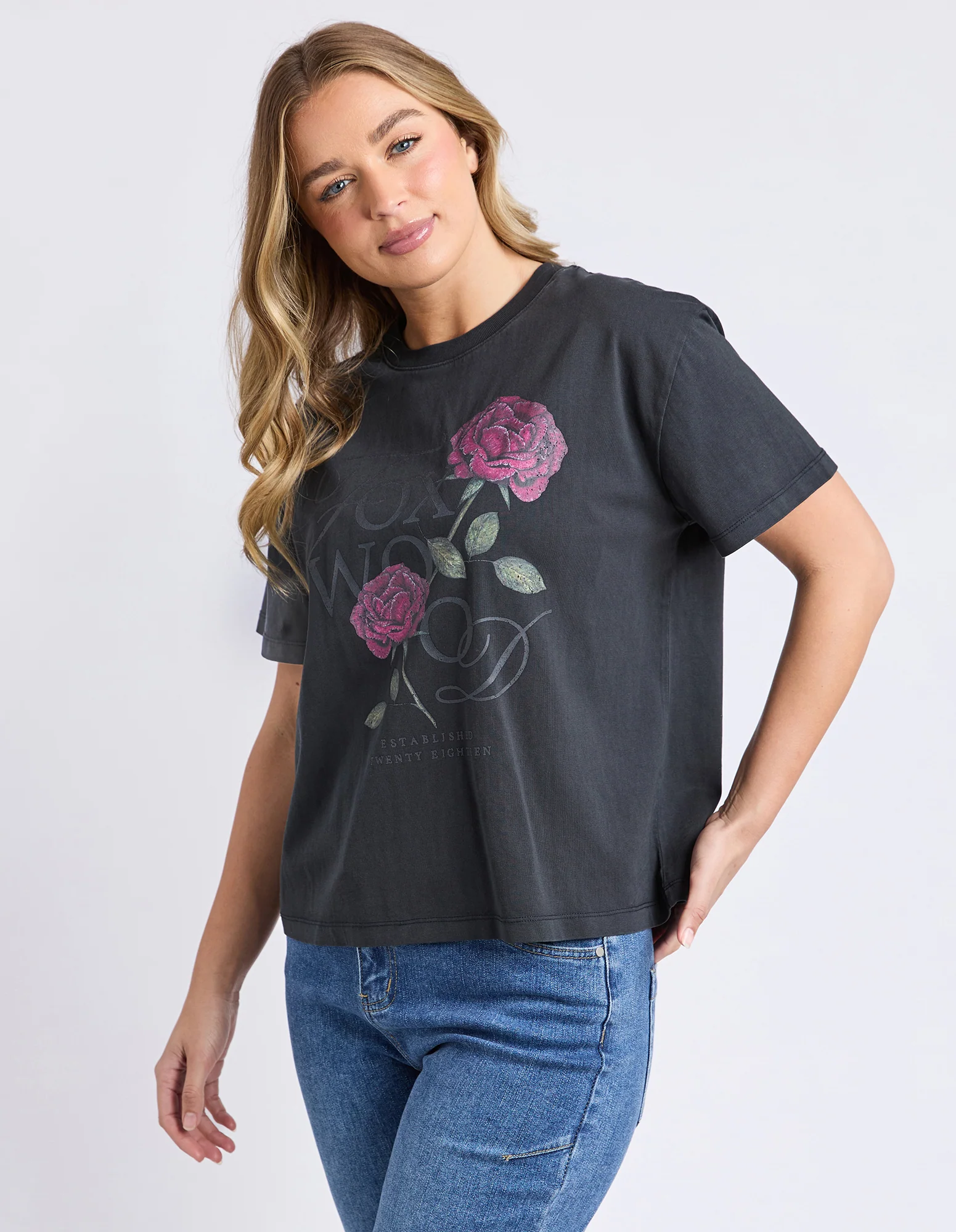 English Rose Tee Black - Image 4