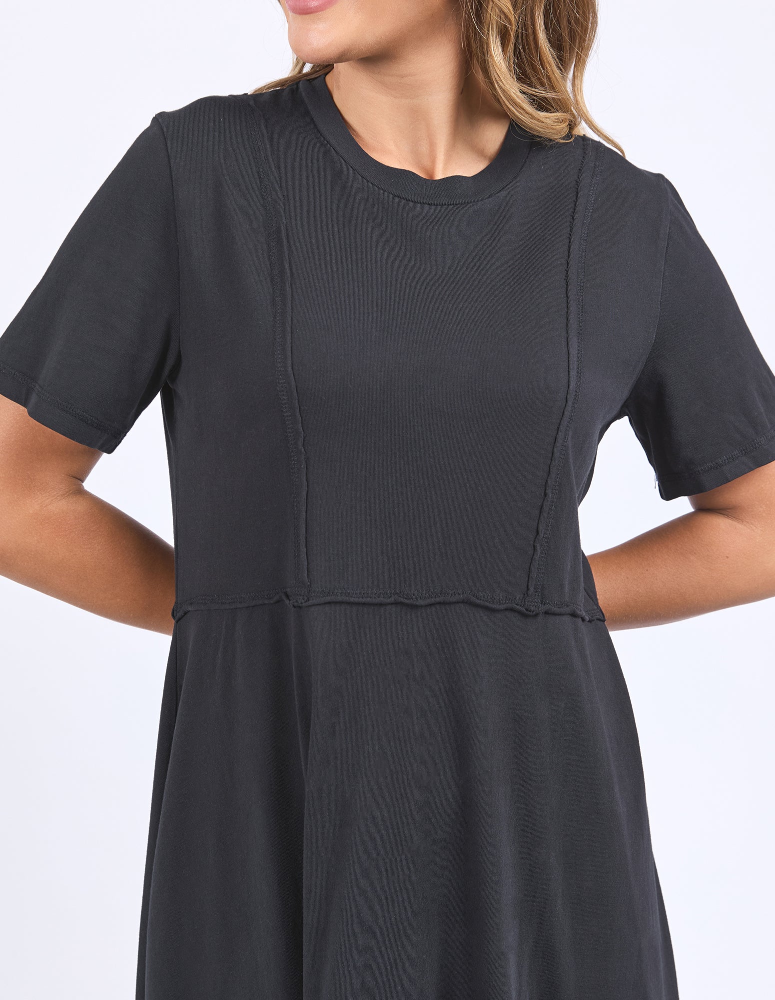 Eva Midi Dress Black - Image 5