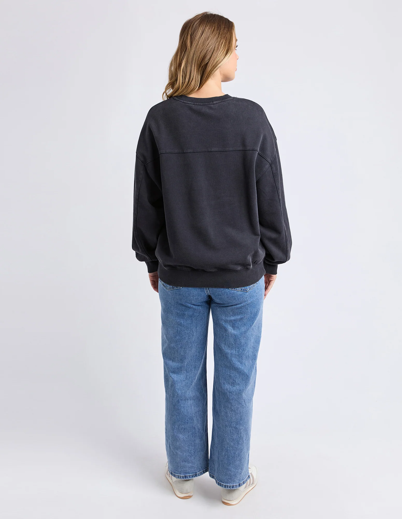 Floret Oversized Crew Black - Image 3