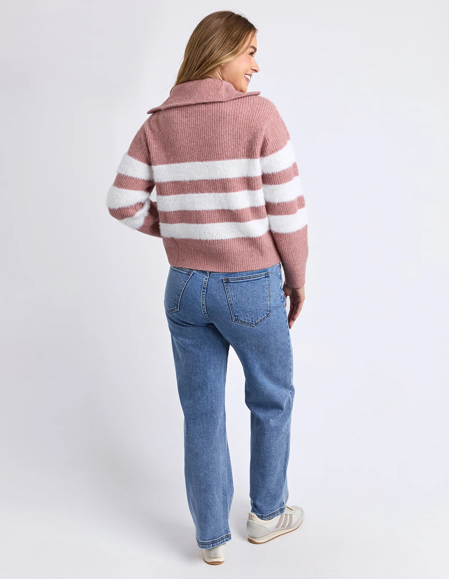 Gracie Zip Crew Woodrose - Image 4