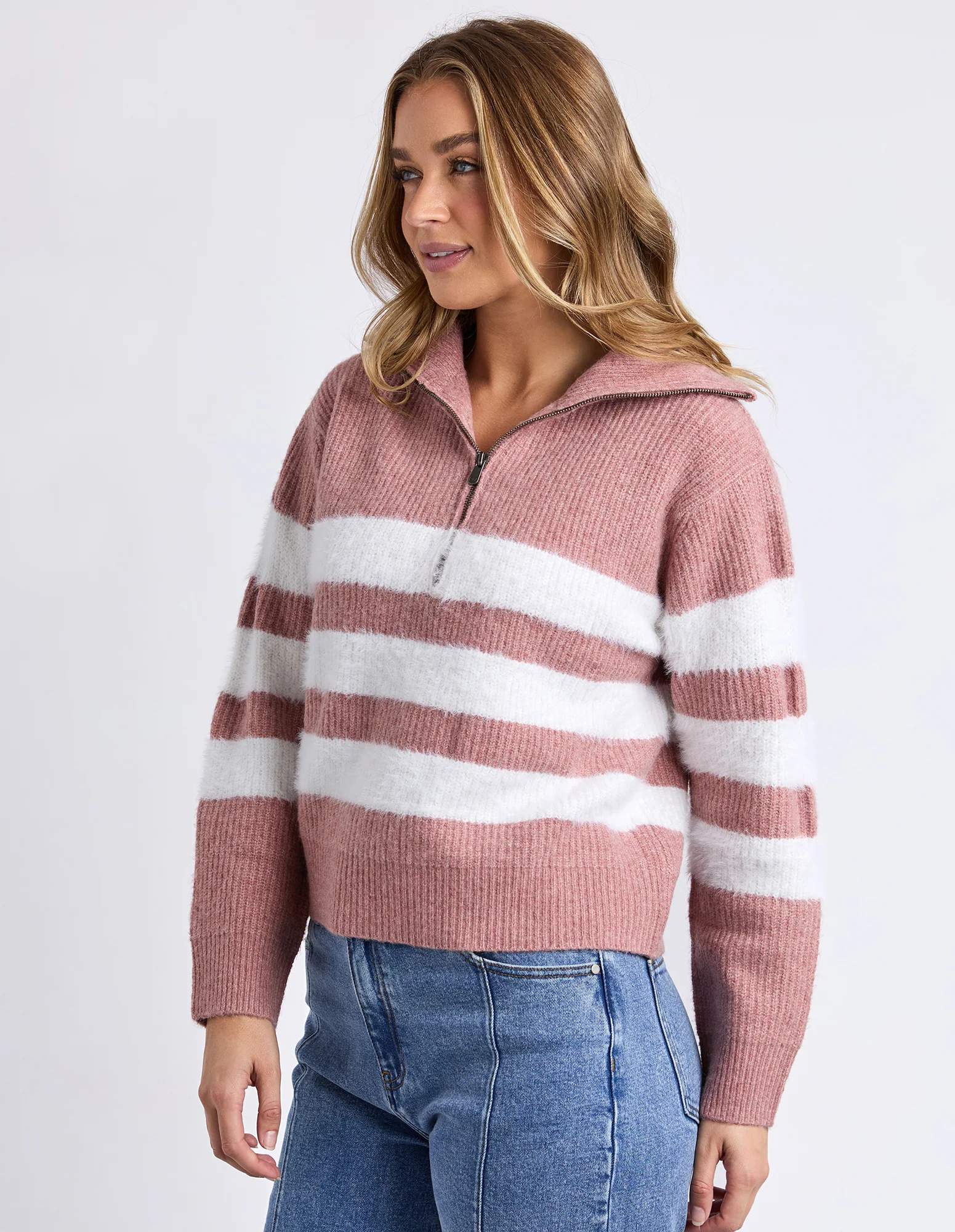 Gracie Zip Crew Woodrose - Image 5