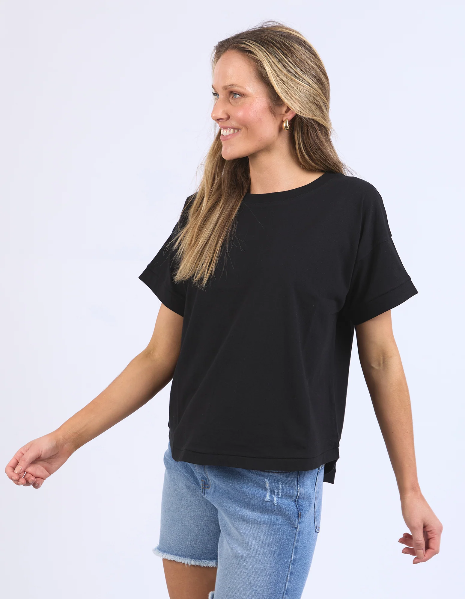 Habitat Tee Black - Image 4