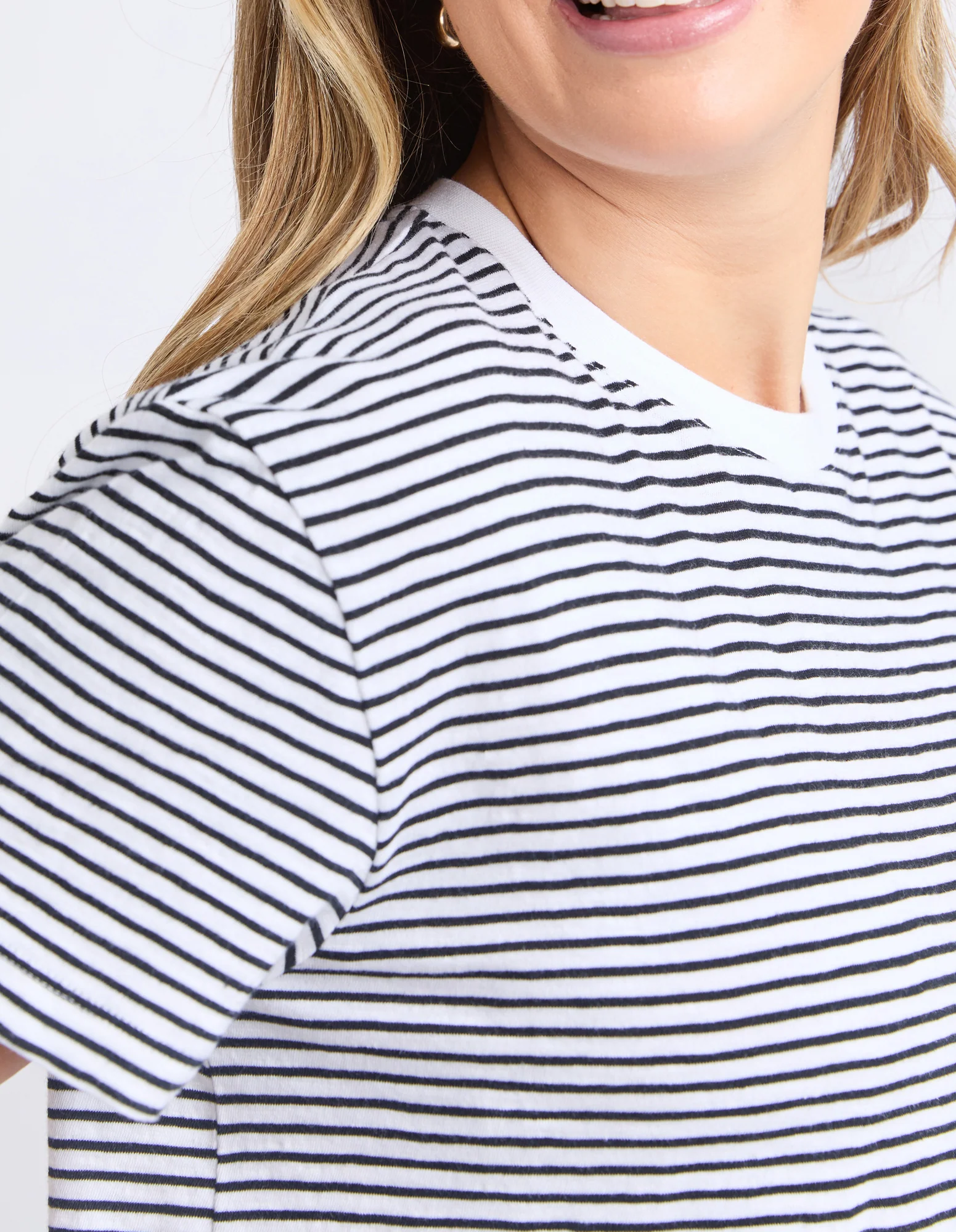 Hutch Stripe Tee White and Navy Stripe - Image 5