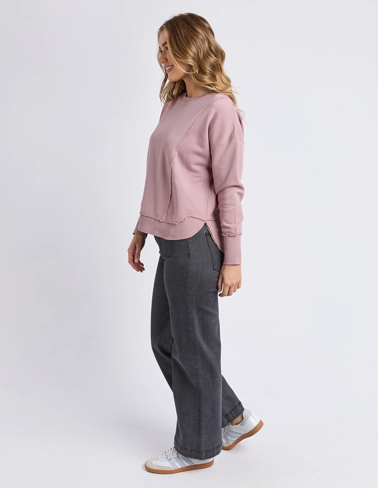 Osborne Relaxed Crew Woodrose - Image 6