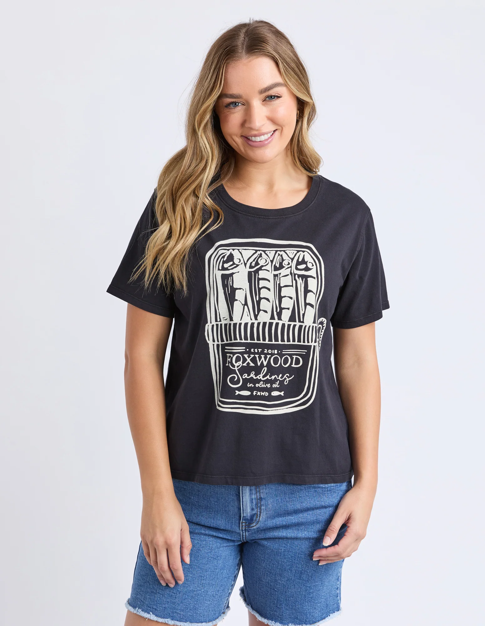 Pesce Tee Washed Black