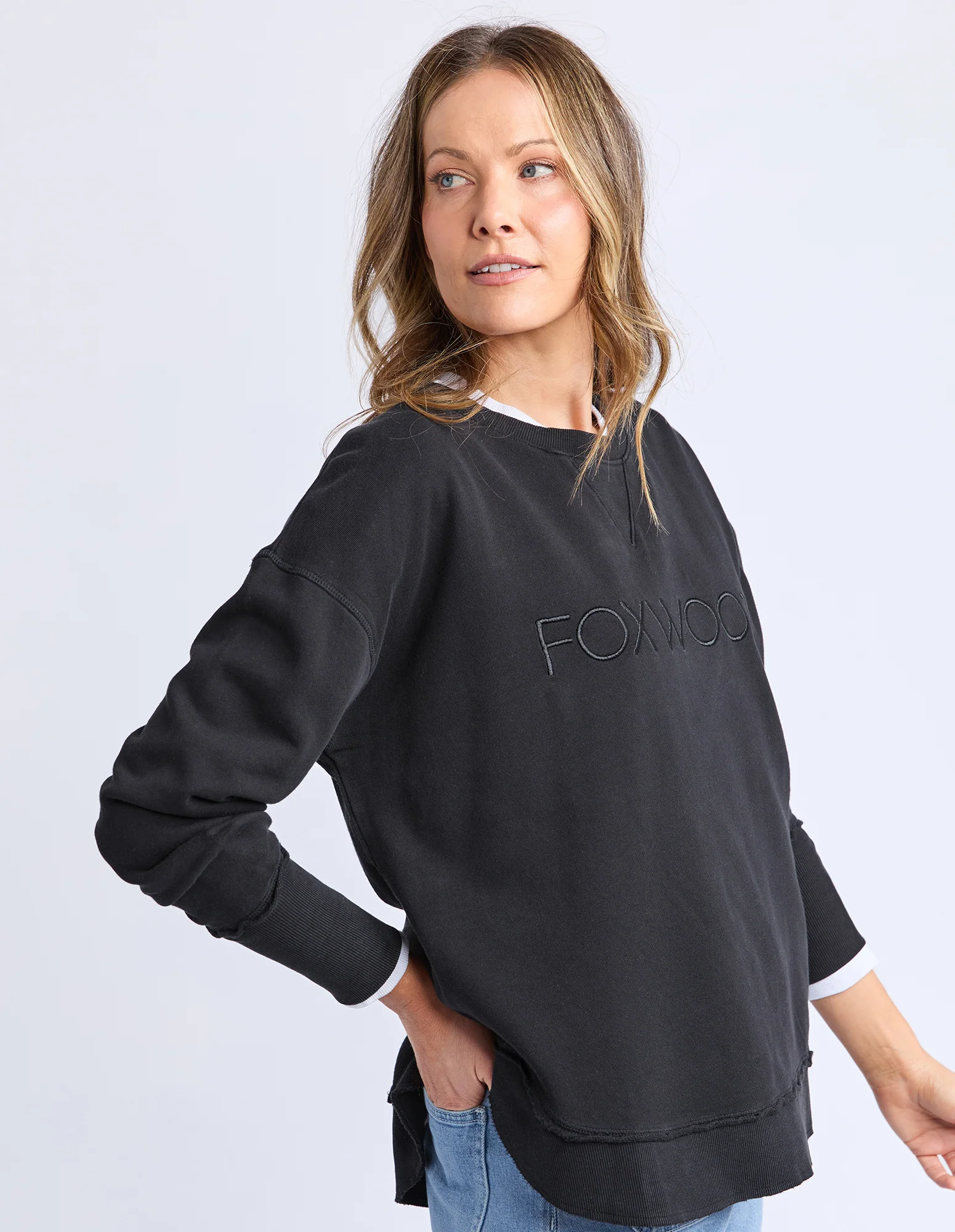 Simplified Crew Black On Black - Image 4