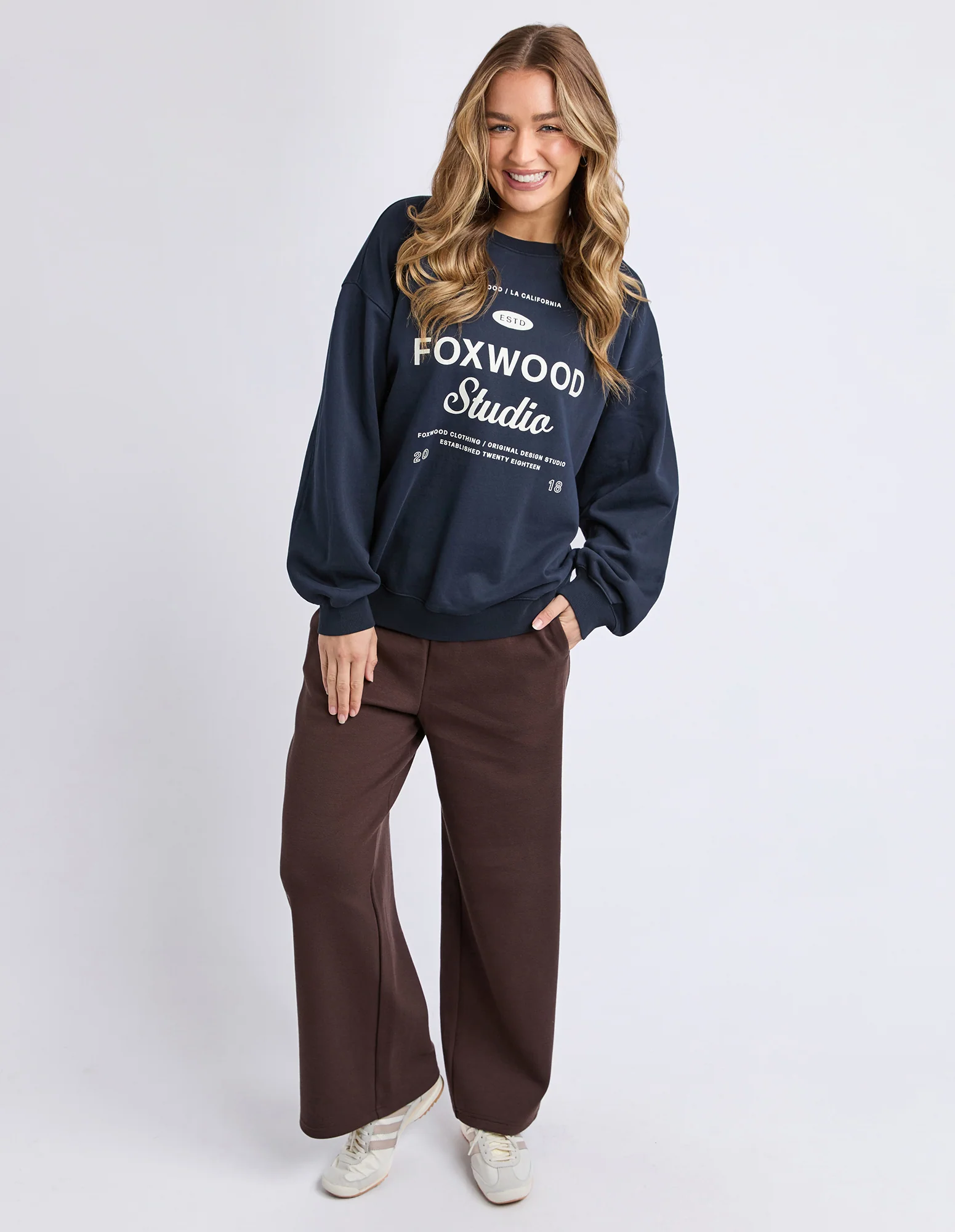 Studio Oversized Crew Dark Sapphire - Image 2