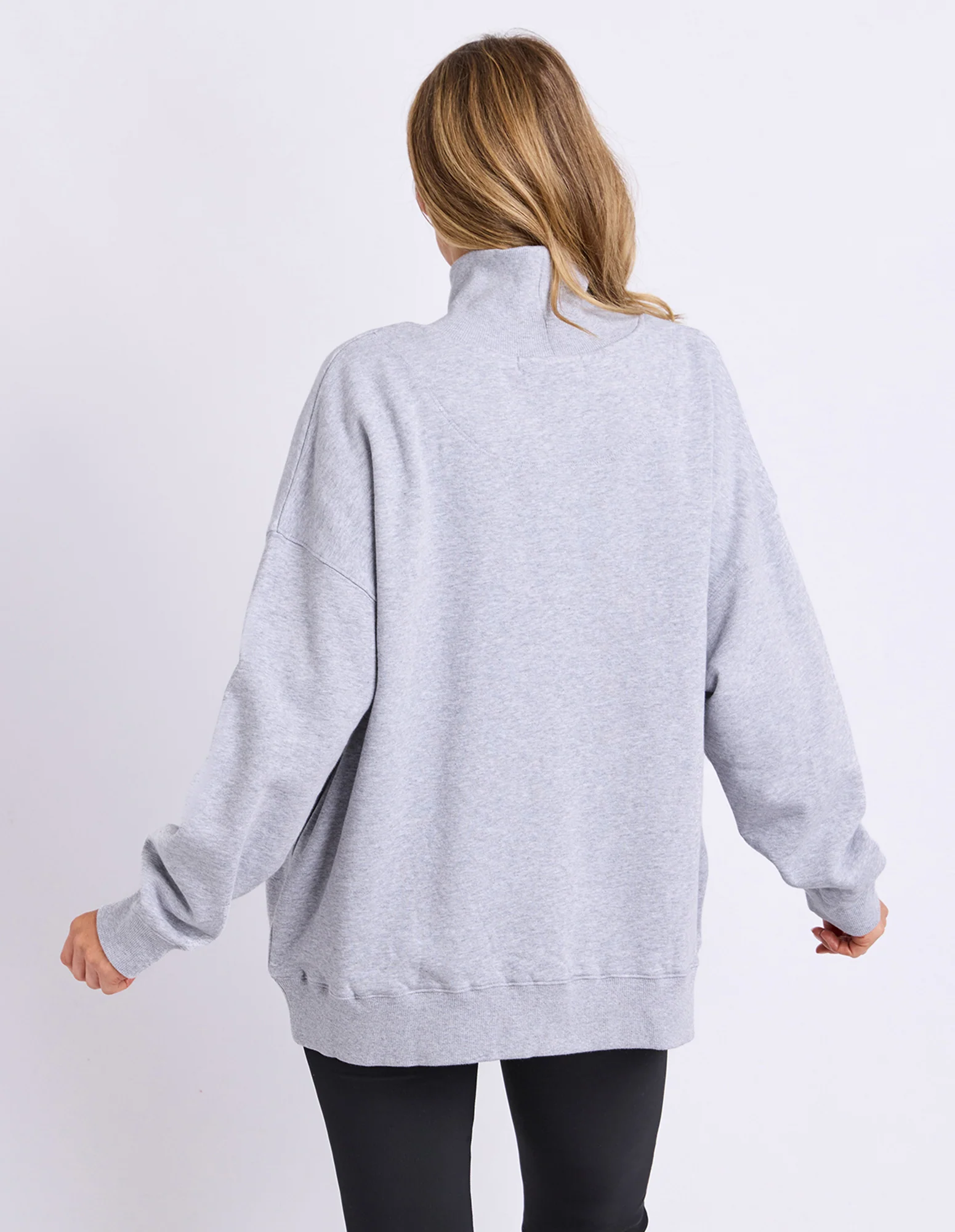Studio Mock Neck Crew Grey Marle - Image 4