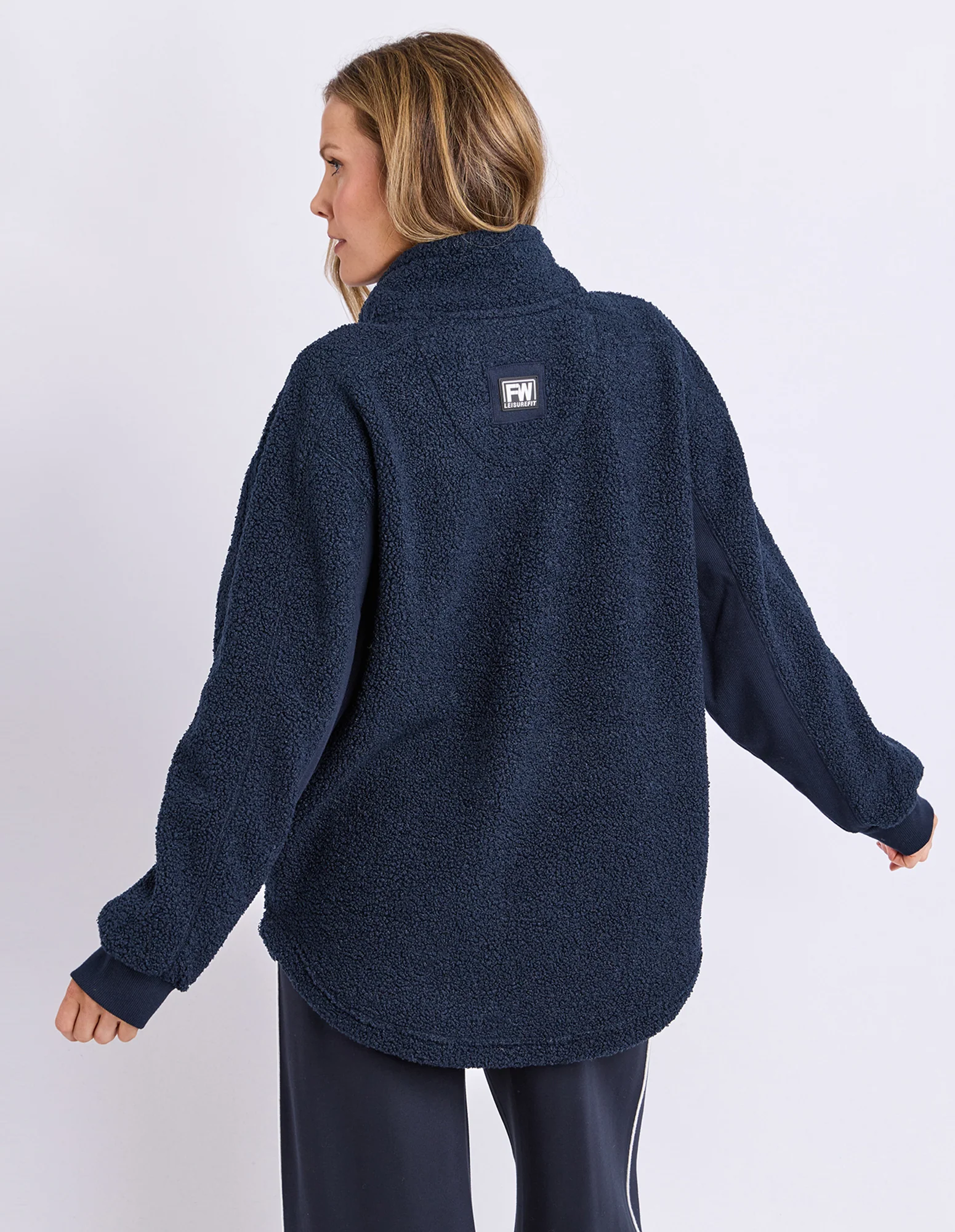Weekend Boucle Crew Dark Sapphire - Image 2