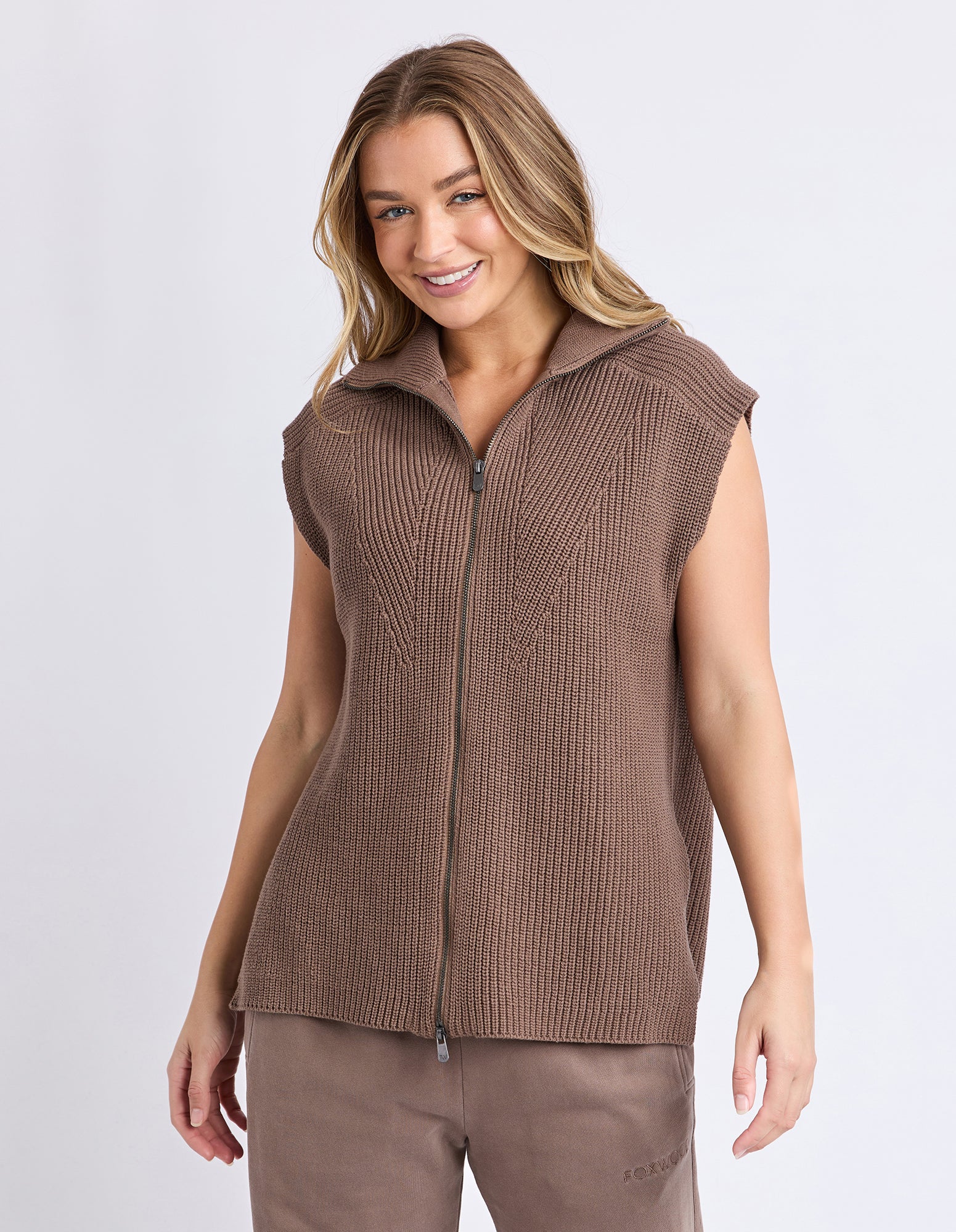 Zip Knit Vest Brown